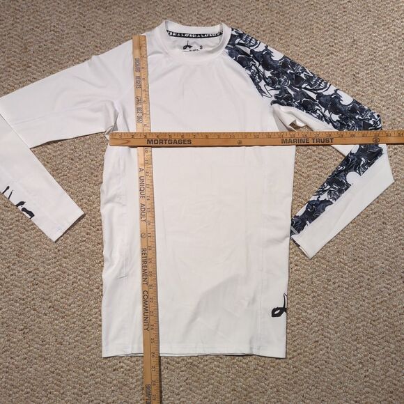 LAFROI Burst Maximum Performance Rash Guard Shirt Mens Small White Black Skulls - Picture 2 of 7